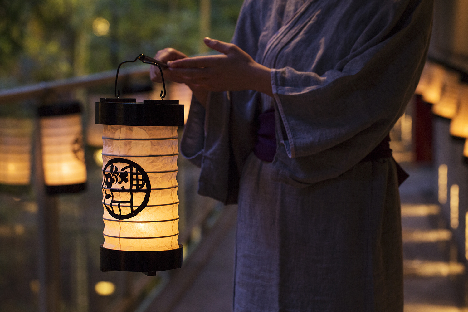 21 Japanese traditonal lantern by Hoshino Resorts Magazine
