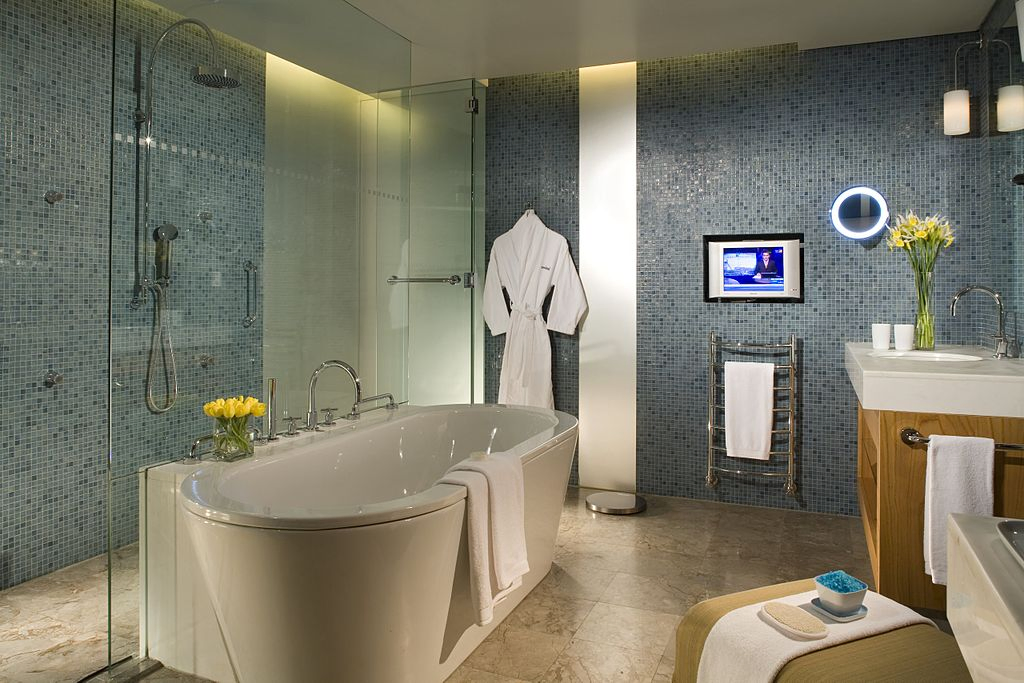 Simphome modern Residential Suite Bathroom