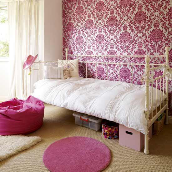 pinky bedroom design
