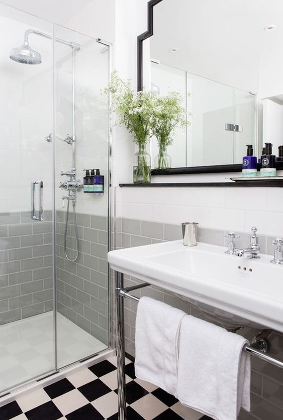 20 Classic Gray and White Bathrooms simphome