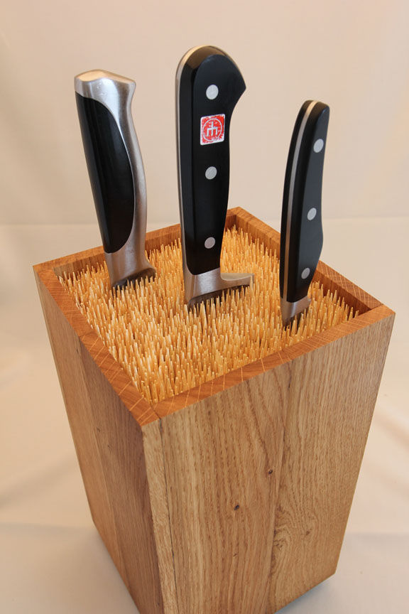 306 Universal Knife Block by Martin Robitsch via simphome