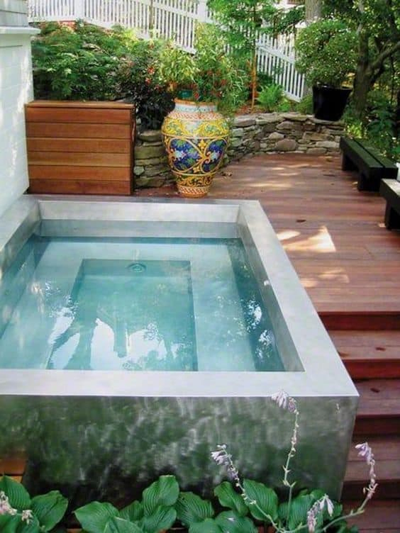 4 good backyard hot tubs decoration ideas Simphome