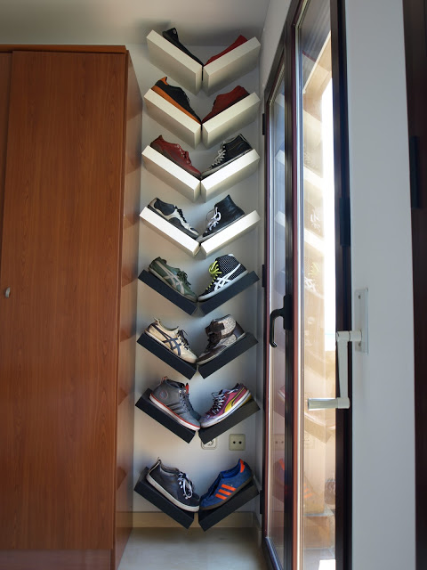 35 Arrange Lack shelves in a V shape for an interesting way to display shoes via simphome