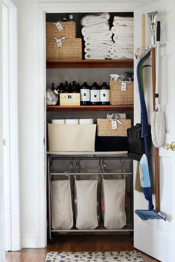 This is 5 Steps to get Perfect Linen Closets via simphome 3
