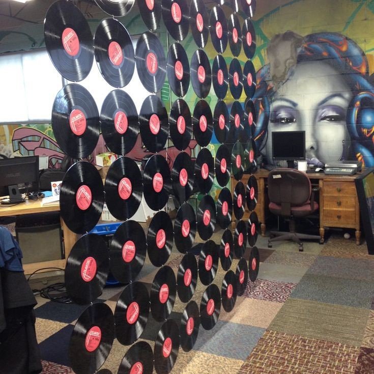 1 Vinyl Record Room Divider via Simphome