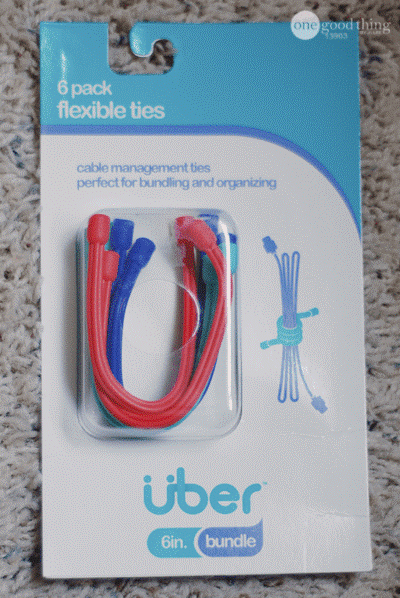 2. Keep the Cords Tidy with Flexible Ties via Simphome