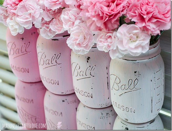 4. Fabulous Pink Mason Jars via Simphome