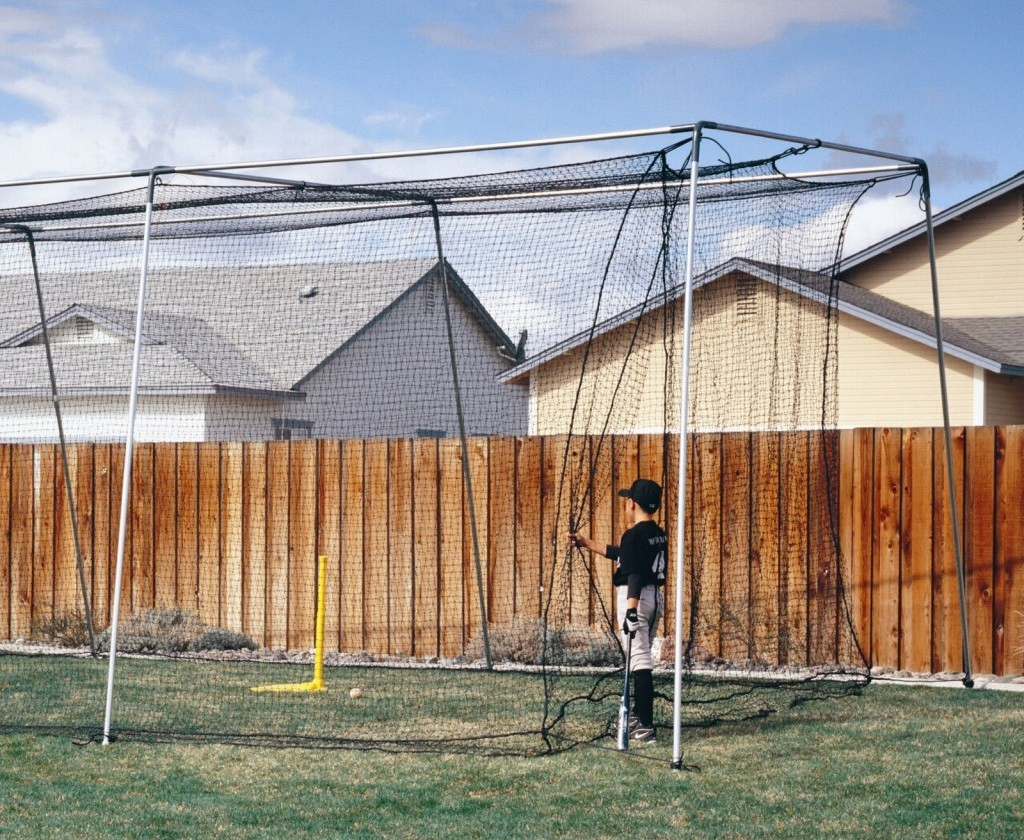 24.backyard batting cages and pitching machine rickyhil outdoor ideas via SIMPHOME.COM
