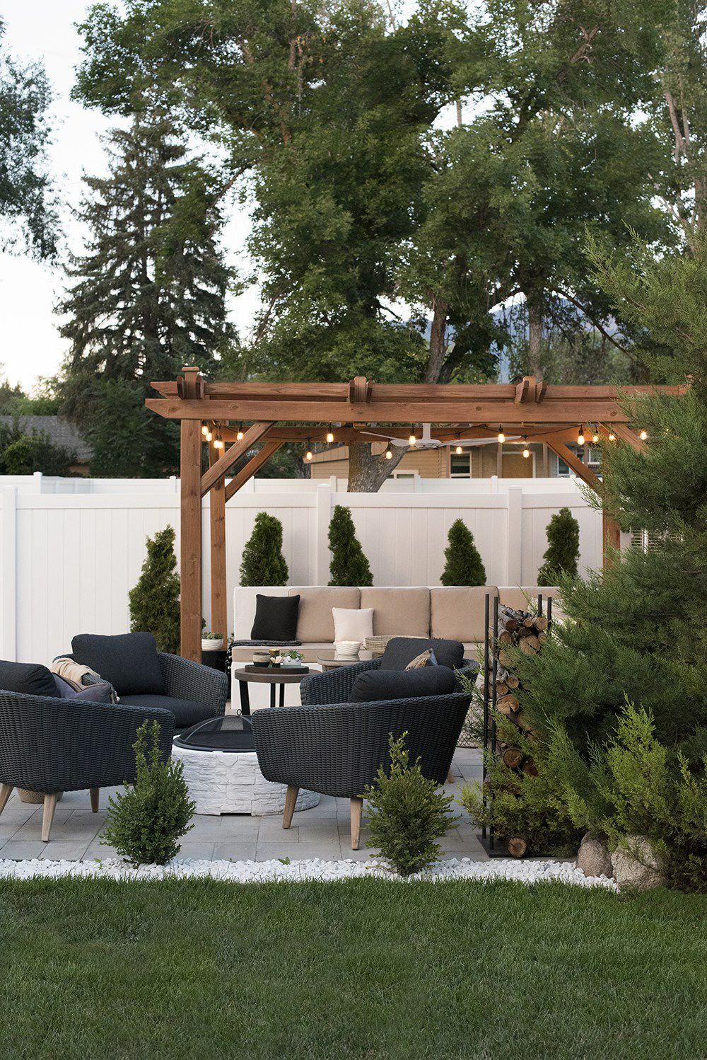 Simphome.com feature Some of best pergola ideas for the backyard how to use a pergola within backyard pergola ideas
