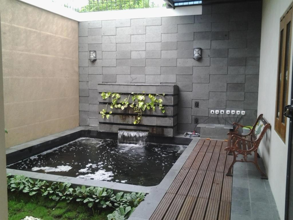 2.SIMPHOME.COM Fish pond and relaxation site