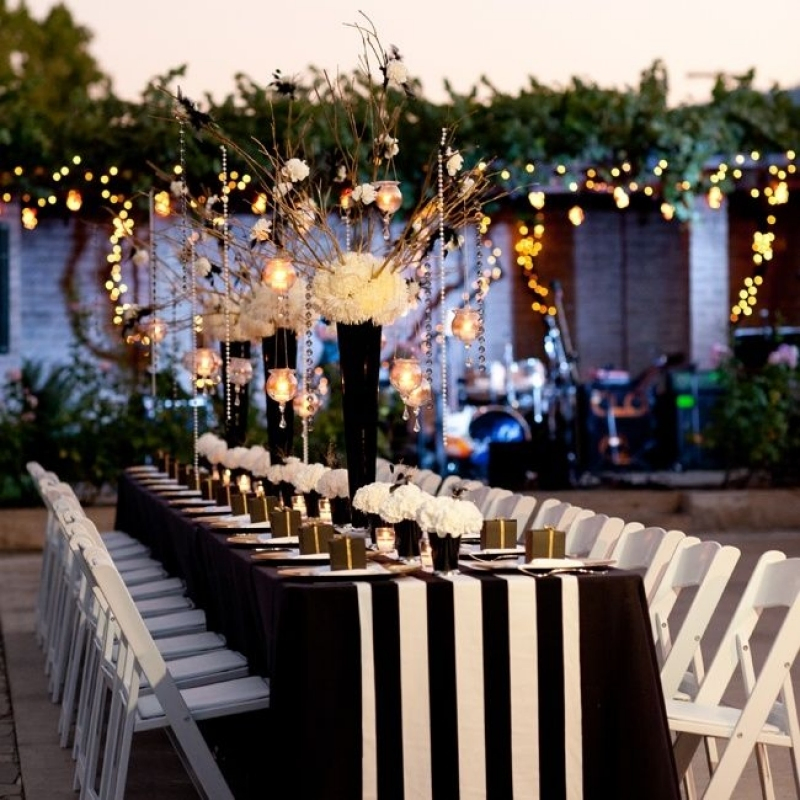 4. Night Under the Stars Theme for Engagement Party via SIMPHOME.COM