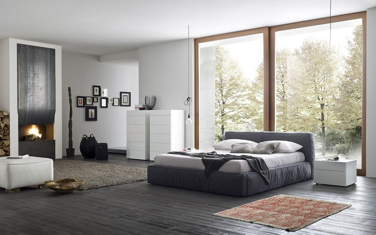 5.SIMPHOME.COM Minimalist Master Bedroom with Wide Windows