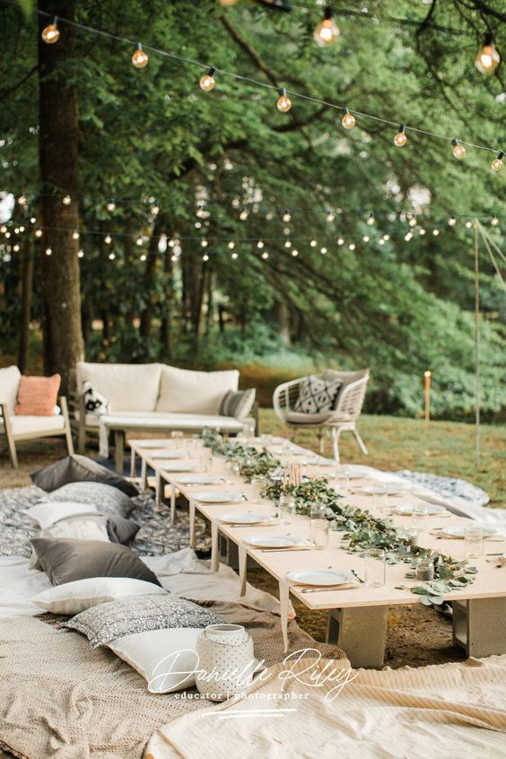 7.Outdoor Wedding setting via Simphome.com