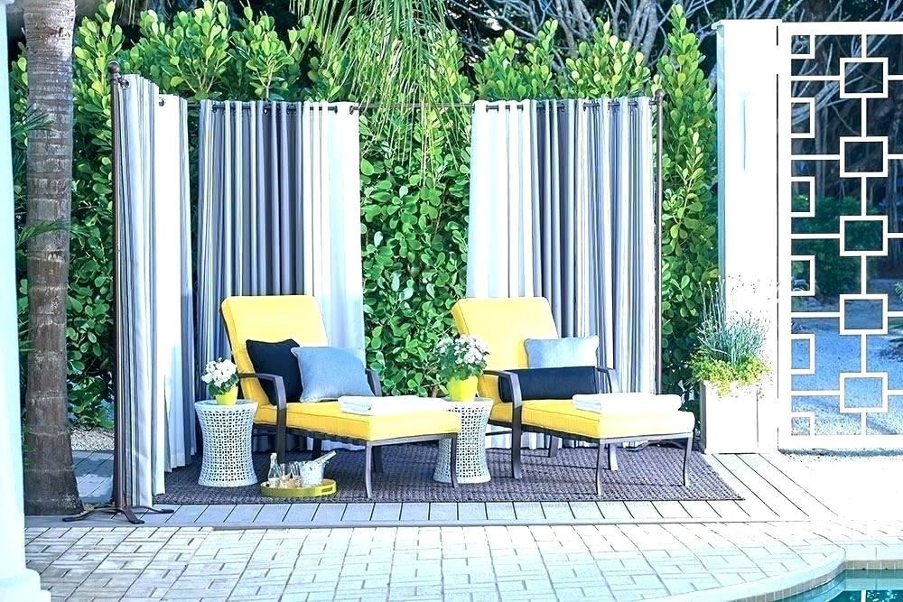 9.SIMPHOME.COM 10 Ideas how to make backyard privacy landscaping Curtains and Sails