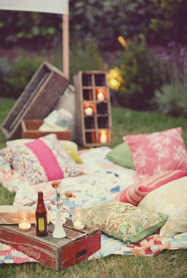 9.SIMPHOME.COM A Beautiful picnic idea