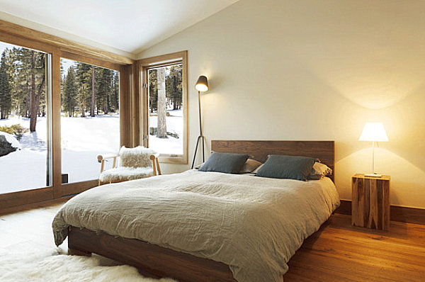 9.SIMPHOME.COM Warm Modern Bedroom