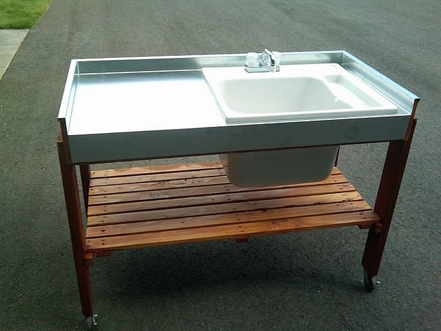 10.Simphome.com Movable Garden Sink with Casters