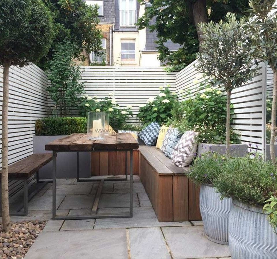 Simphome.com small courtyard garden with seating area design front for 2020 2021 and beyond